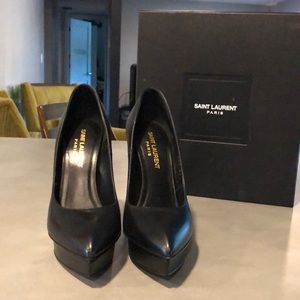 YSL Saint Laurent Paris gorgeous heels!